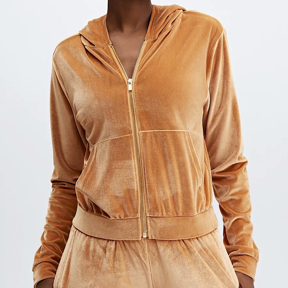 NWOT Fabletics Donna Velour Hoodie in Light Honey, Womens size S small
